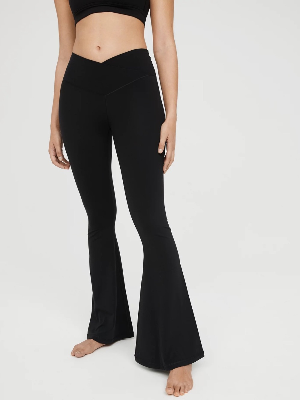 Offline by Aerie Real Me Crossover Super Flare Hi Rise Black Size Small Long